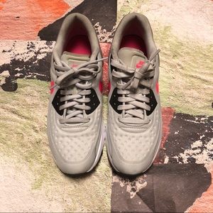 Sold!!! Nike Air Max 90 Ultra SE (GS) Running Shoe